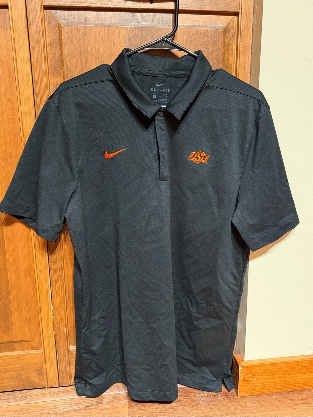 Men’s Nike Dri-FIT Oklahoma State Black Polo with Orange OSU Logo - Large